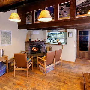 Hostel Refugi Rural Vall De Siarb, Llagunes