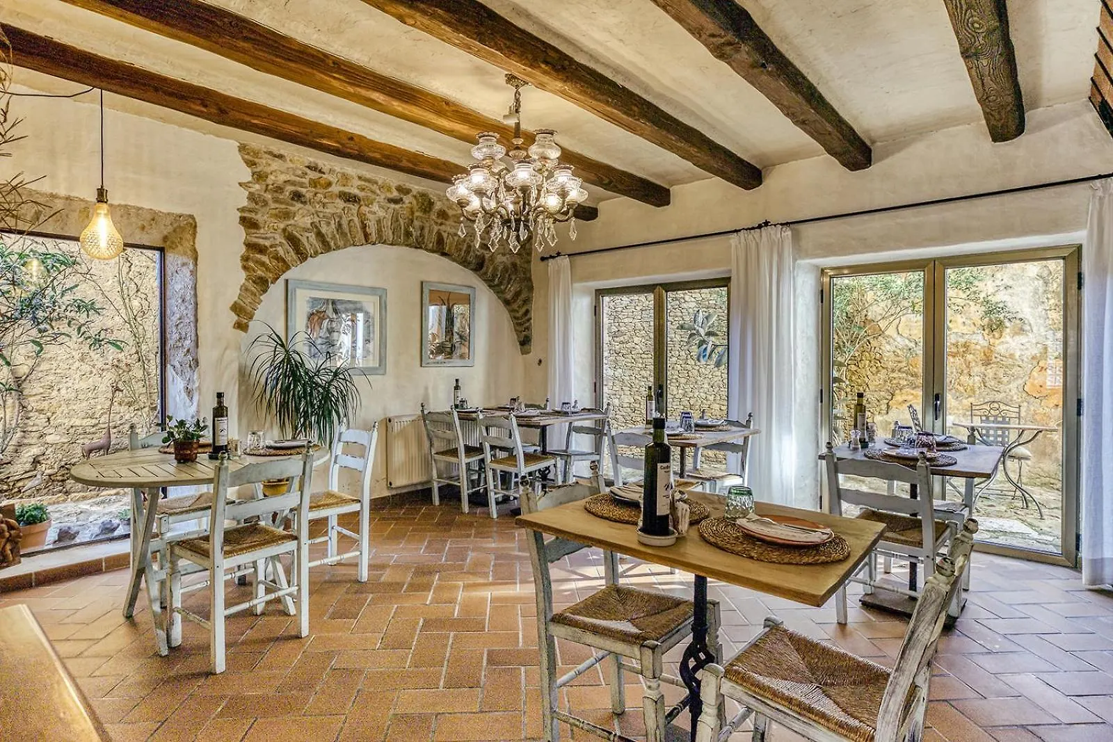 Can Barrull-Costa Brava-Emporda Sant Feliu de Boada Bed & Breakfast
