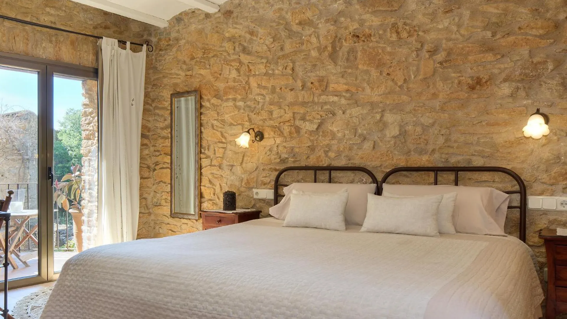Bed & Breakfast Can Barrull-Costa Brava-Emporda Sant Feliu de Boada