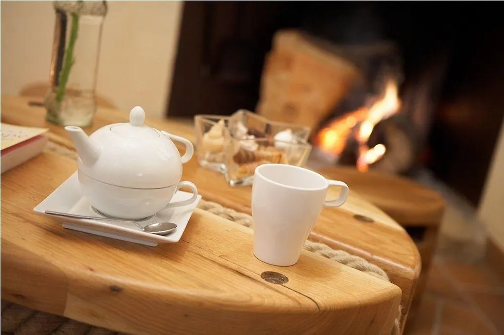 Can Barrull-Costa Brava-Emporda Sant Feliu de Boada Bed & Breakfast
